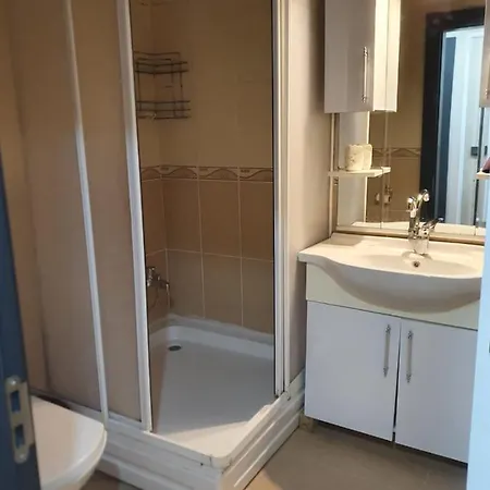 Guest house Mukemmel Konum'da Lux Dairede Konaklama *